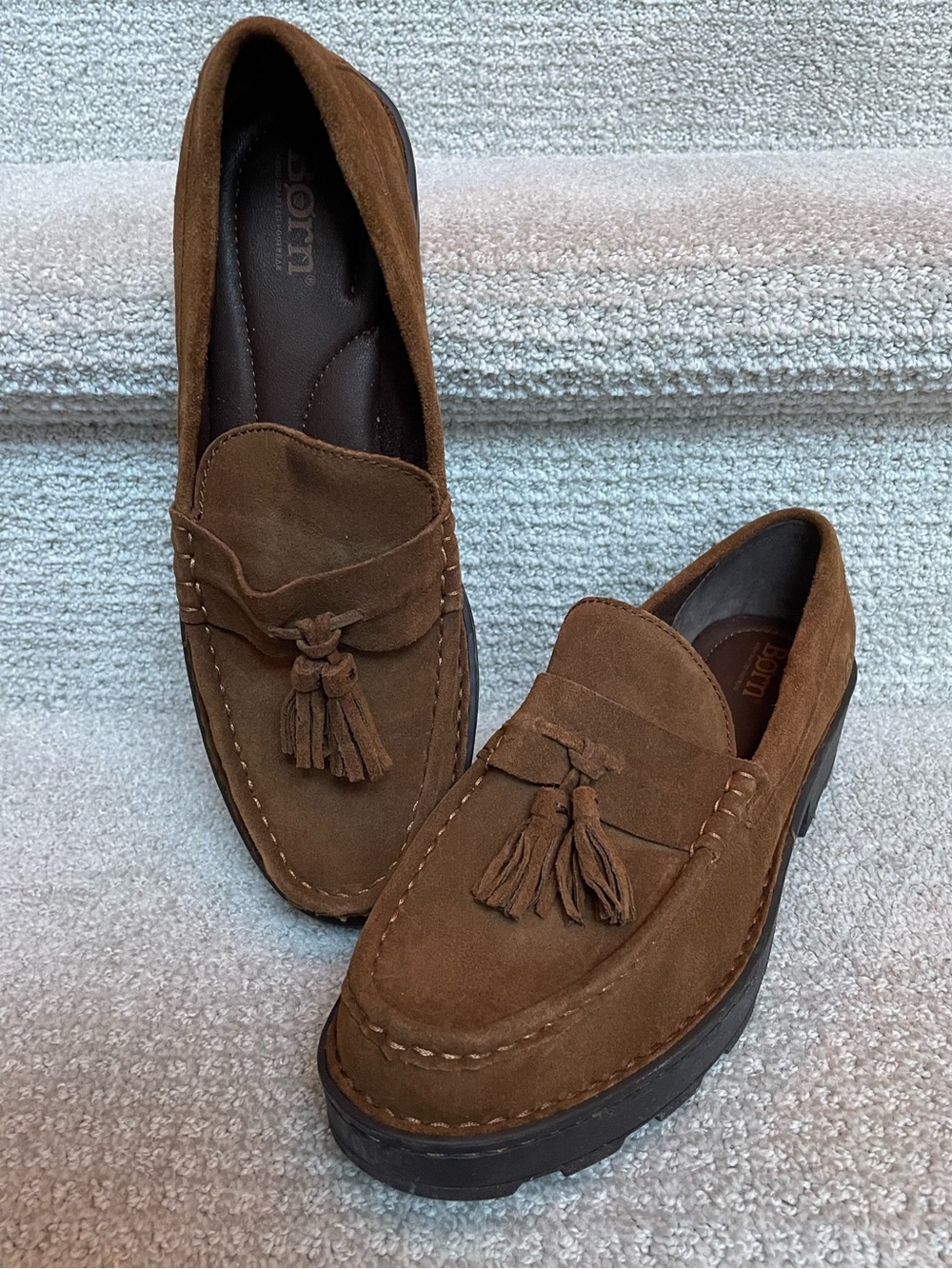 Born Women's Rust Suede Capri Tassel Loafers Chunky Lug Sole 1.75” Heel Size 9M